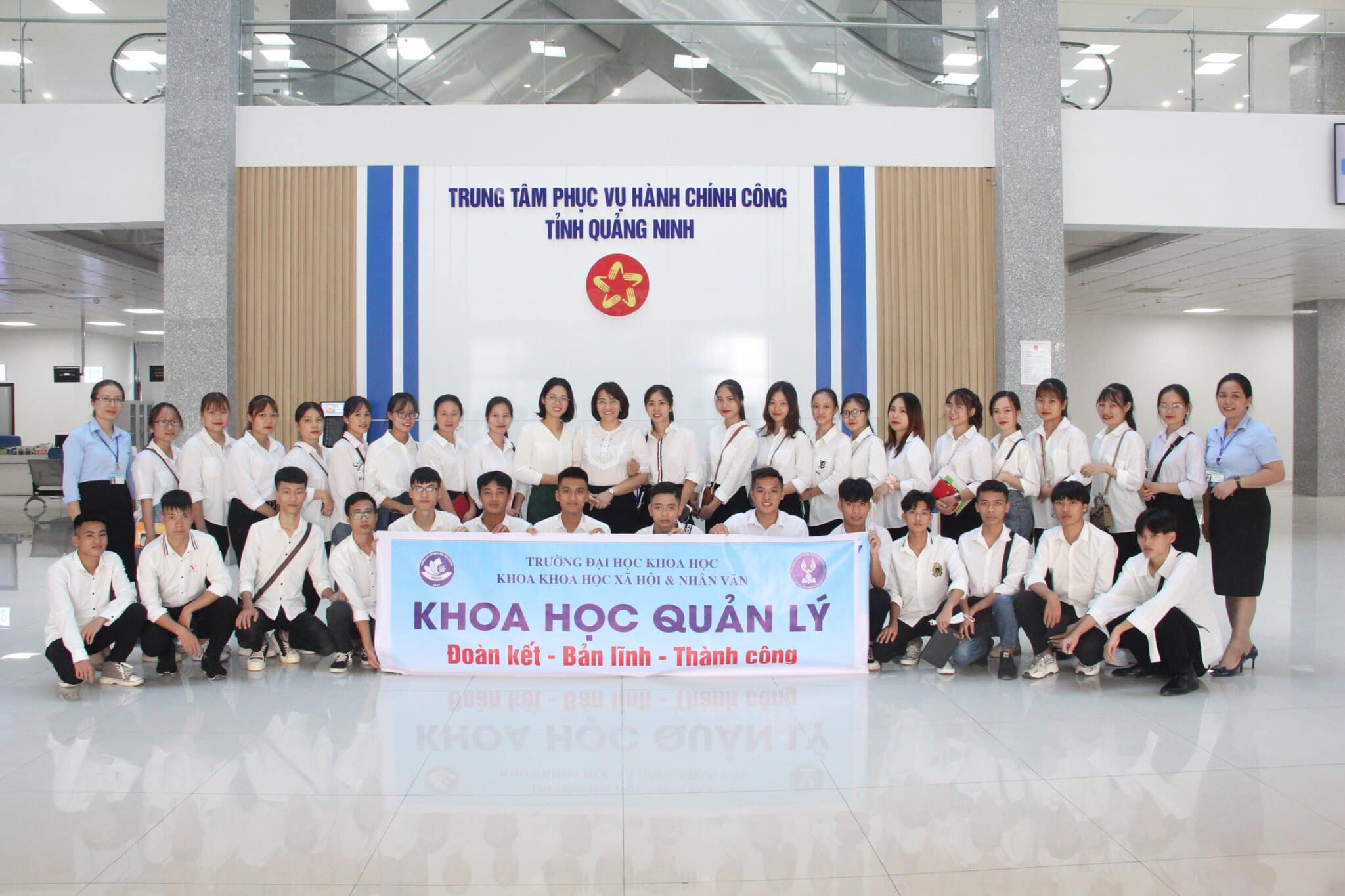 Thực tế chuyên môn 1 ngành Khoa học quản lý tại Trung tâm PVHCC tỉnh Quảng Ninh
