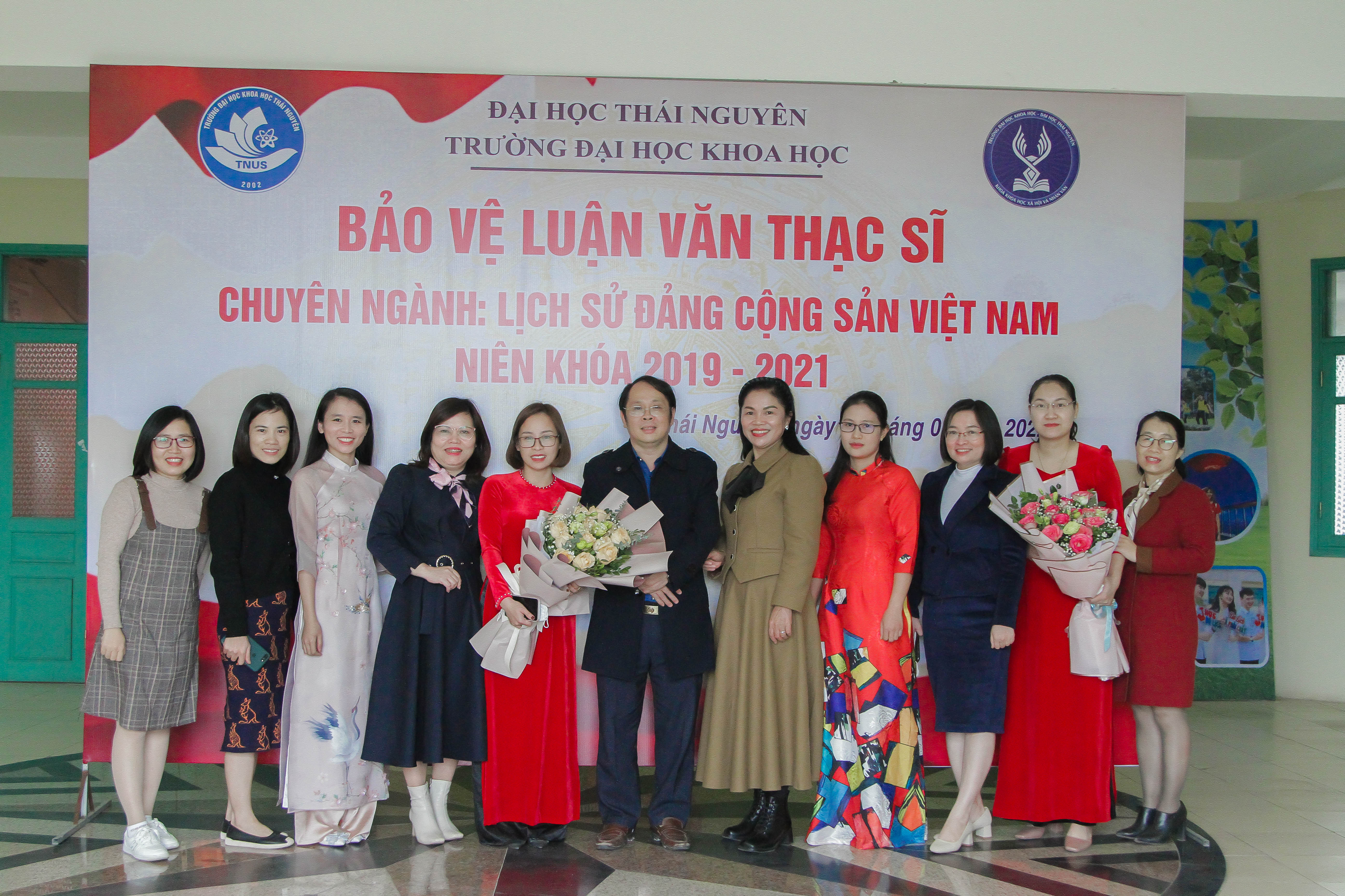 Bảo vệ luận văn thạc sĩ chuyên ngành Lịch sử Đảng Cộng sản Việt Nam