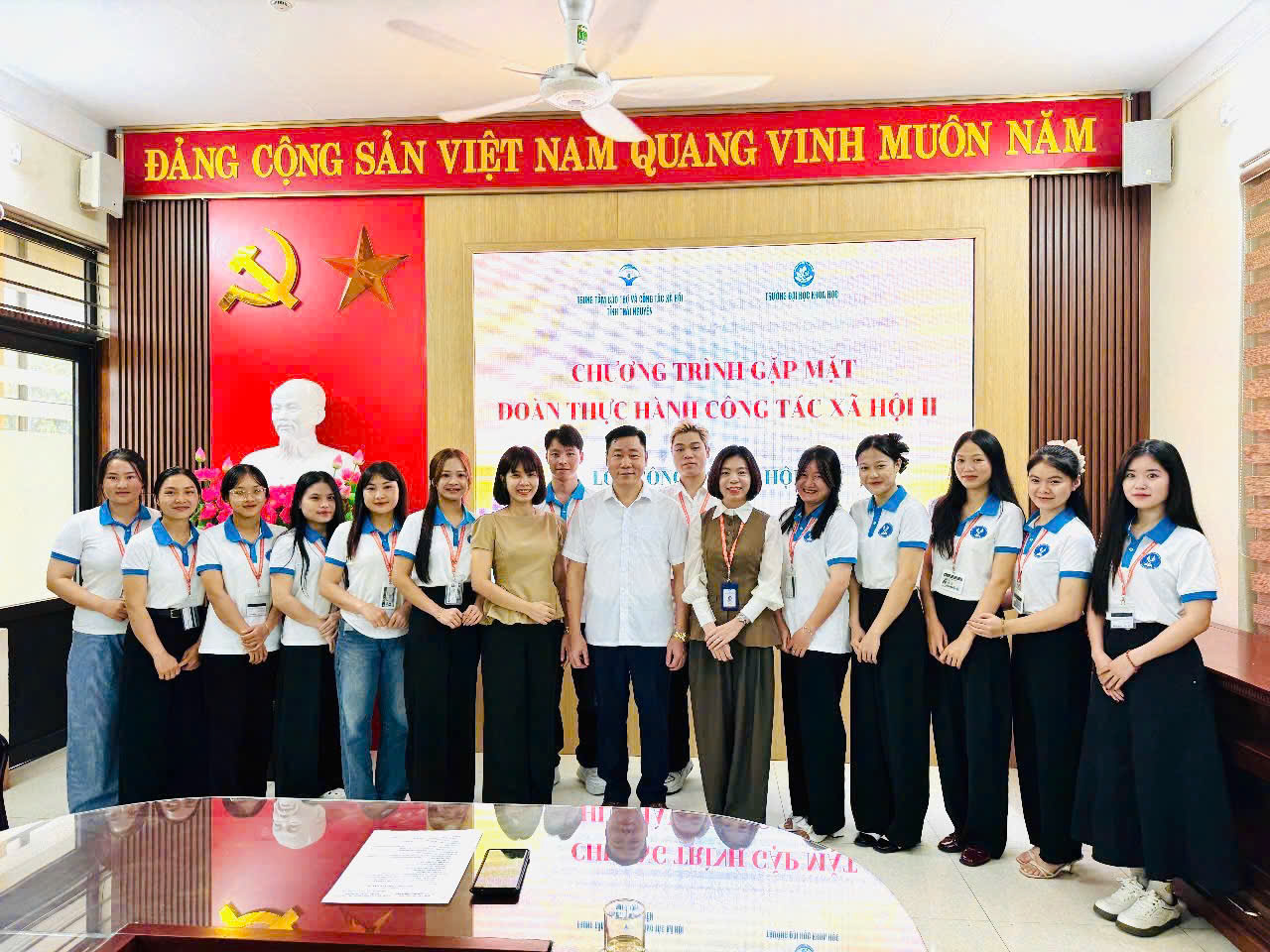 CHƯƠNG TRÌNH GẶP MẶT ĐOÀN THỰC HÀNH CÔNG TÁC XÃ HỘI 2 – PHƯƠNG PHÁP CÔNG TÁC XÃ HỘI NHÓM TẠI TRUNG TÂM BẢO TRỢ VÀ CÔNG TÁC XÃ HỘI TỈNH THÁI NGUYÊN CHO SINH KHÓA 20 NGÀNH CÔNG TÁC XÃ HỘI  NĂM HỌC 2024-2025