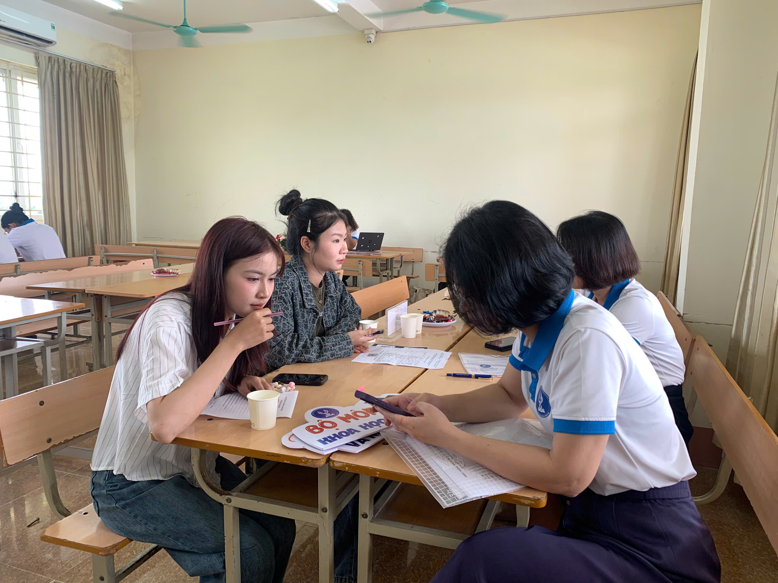 Khoa Khoa học xã hội & Nhân văn sẵn sàng chào đón tân sinh viên K23!